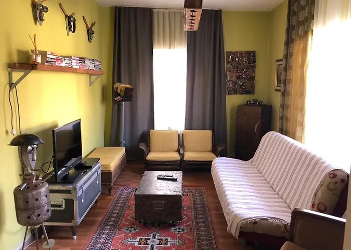 Apartman Kaleici Muhtesem Konum Katta Mutfakli Benzersiz Sik *